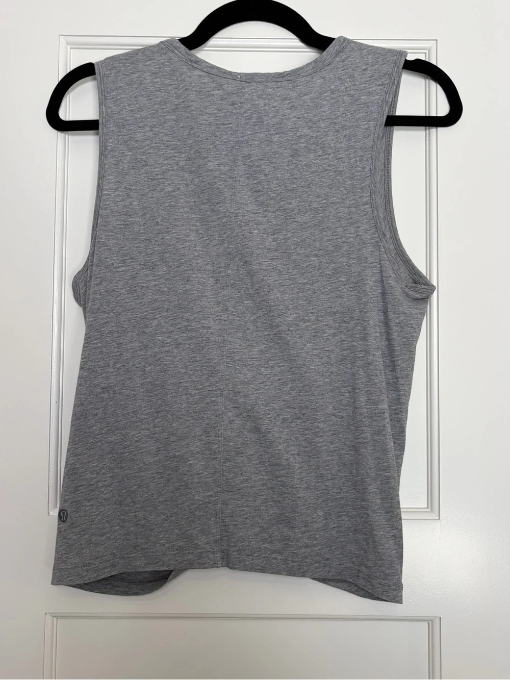 Knot-Front Sleeveless Tank Top — Gray